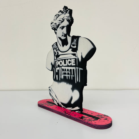 "Venus in Armor" by Sinao - Mind The Gap Label